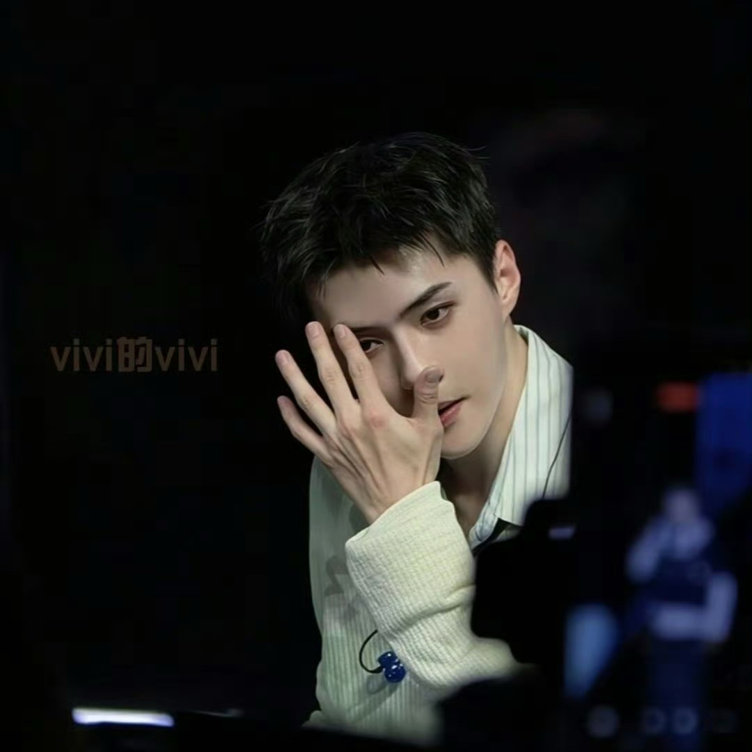 세훈 (EXO) 최근 활동샷