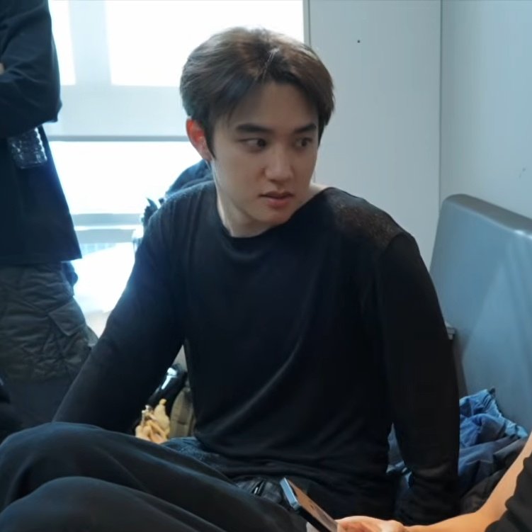 Behind-the-scenes cut of D.O. (EXO)