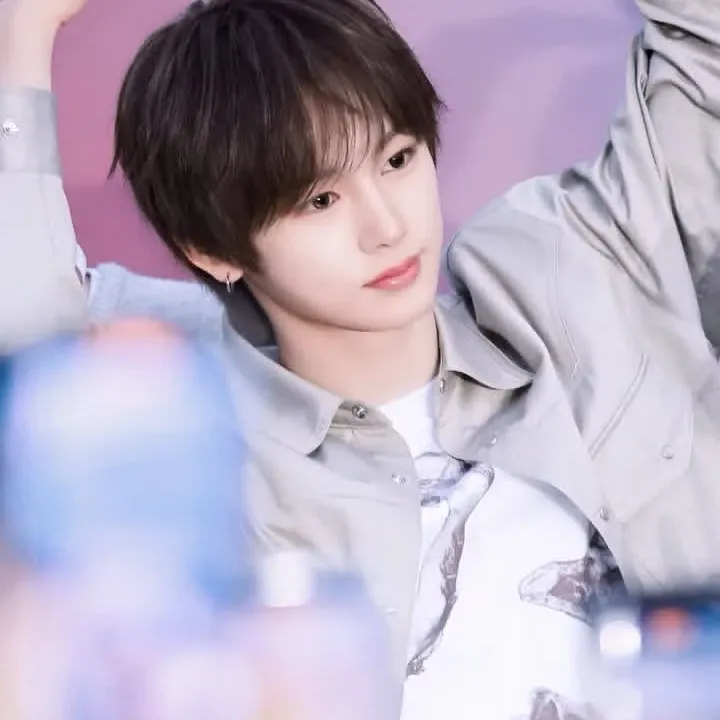 Recent activity shot of Zhou Anxin (ALPHA DRIVE ONE)