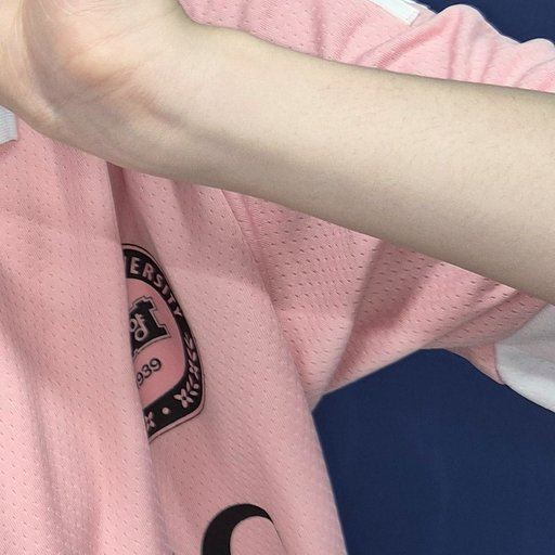 A moment captured by A-na (Hearts2Hearts)'s fan