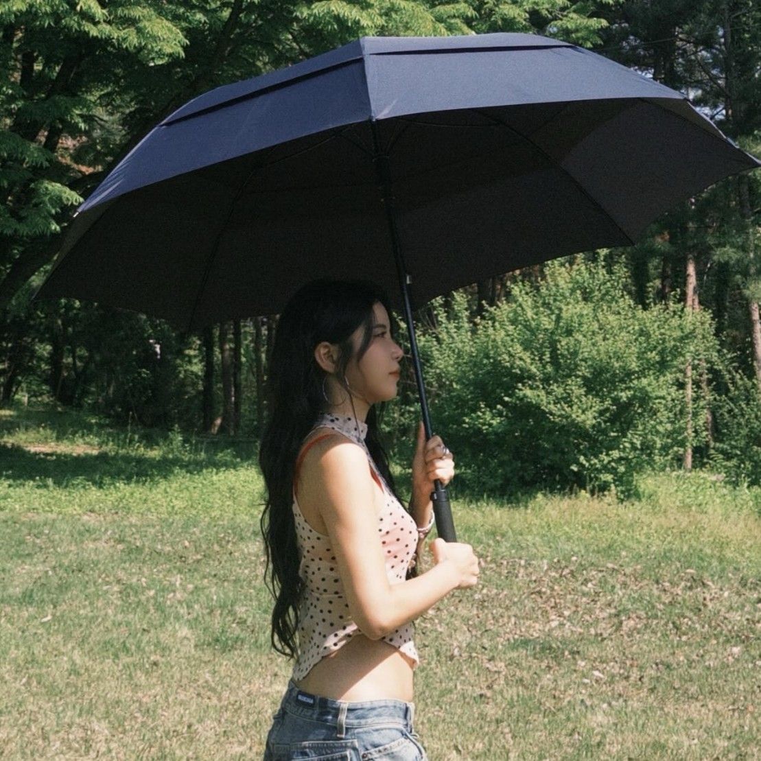 Latest photo of Solar (MAMAMOO)