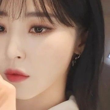 Recent activity shot of Moonbyul (MAMAMOO)