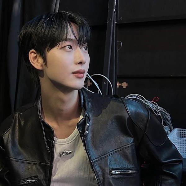 Popular profile image of Hyun selected by votes