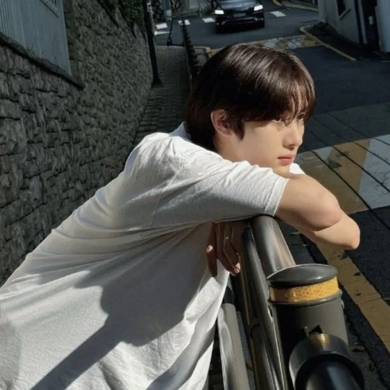 Latest photo of Youngjae (TWS)
