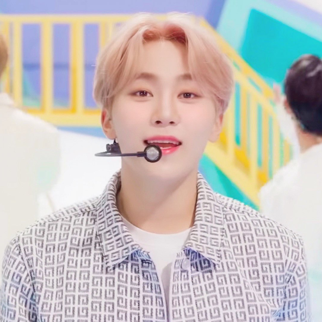 Momen yang diabadikan oleh penggemar SEVENTEEN