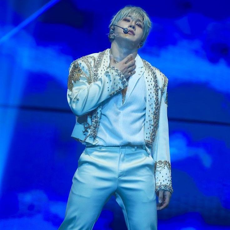 Behind-the-scenes cut of Jinjin (ASTRO)