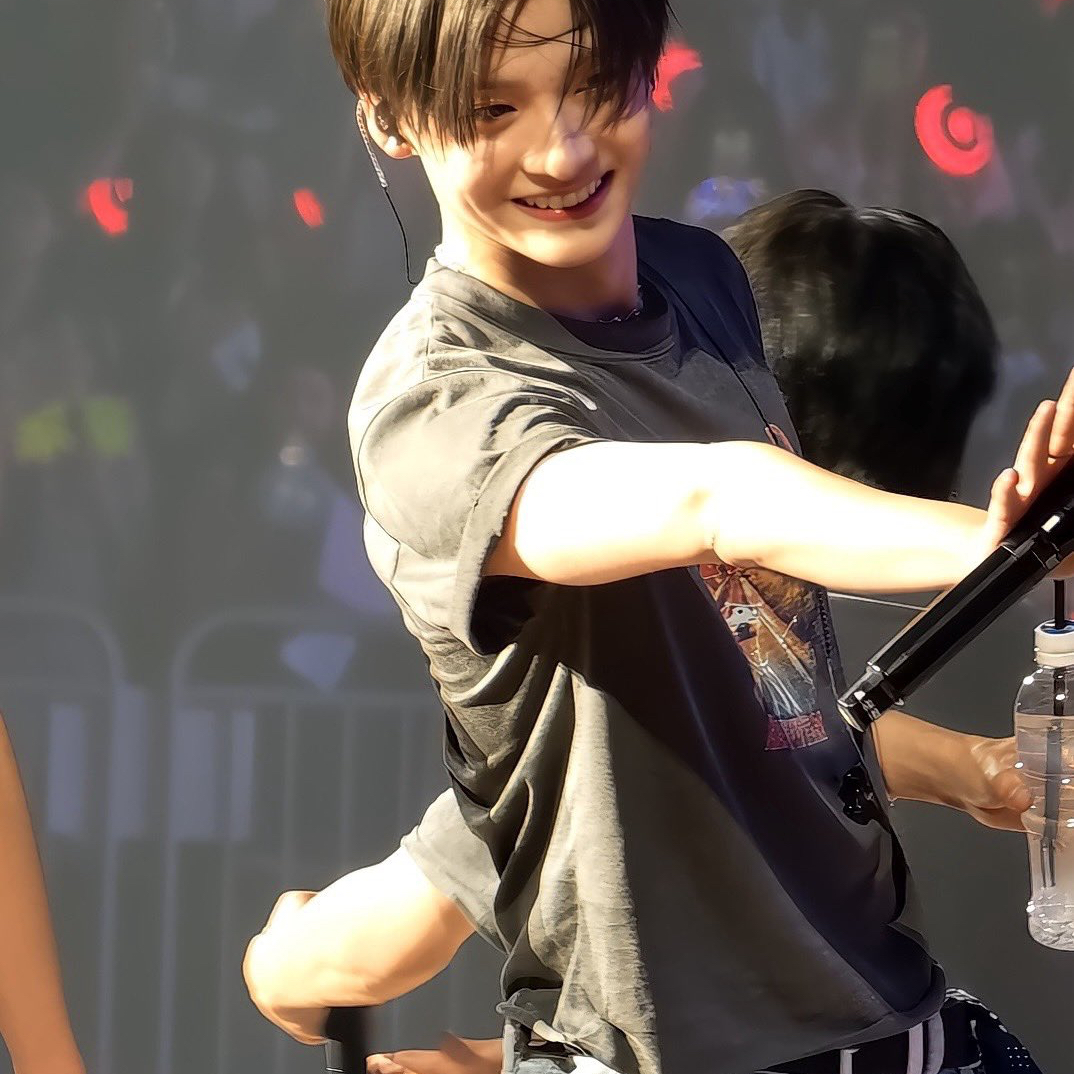 A moment captured by Lee Sangwon (ALPHA DRIVE ONE)'s fan