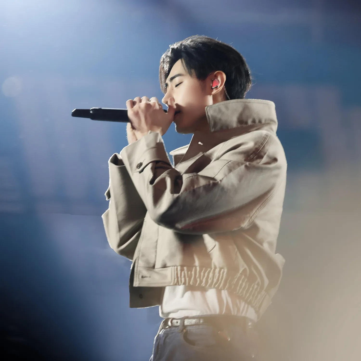 Foto aktivitas terbaru Sunghoon (ENHYPEN)