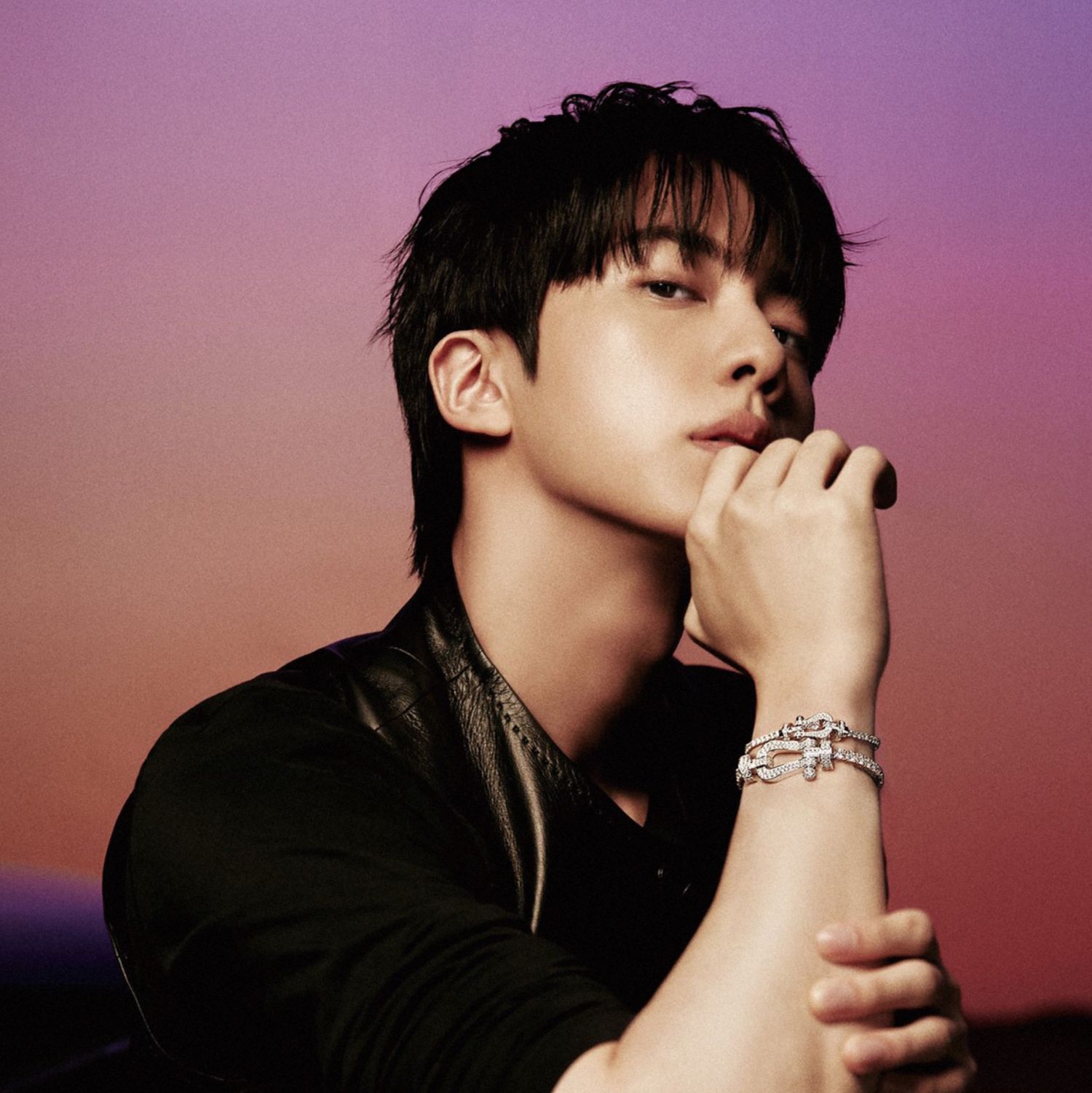 진 (방탄소년단)의 비하인드 컷