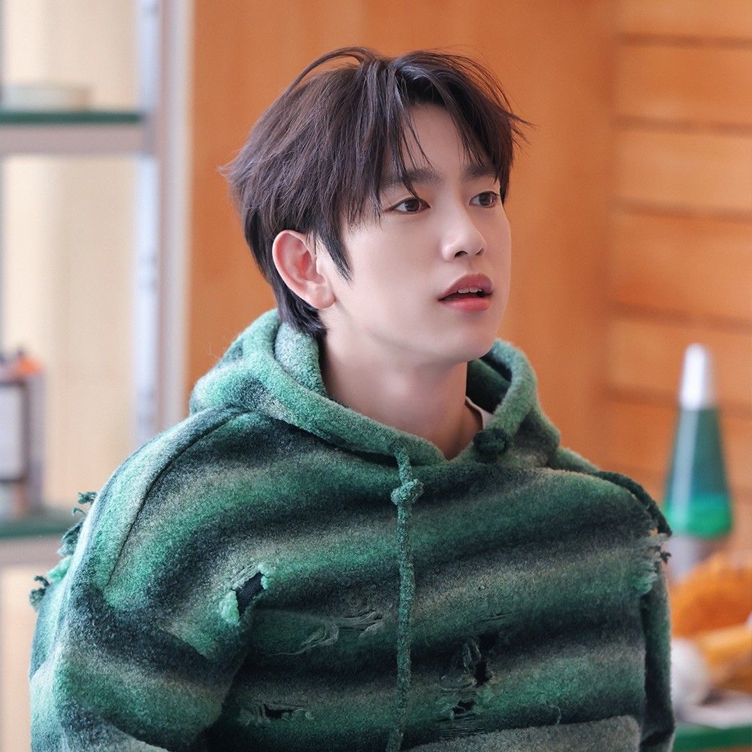 ジニョン (GOT7)の最近の活動写真