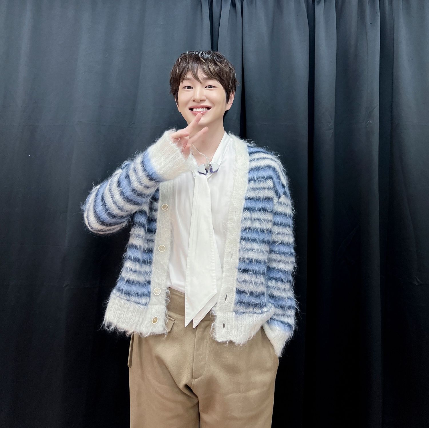 Recent activity shot of Onew (SHINee)