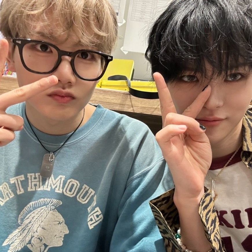 Foto aktivitas terbaru TREASURE