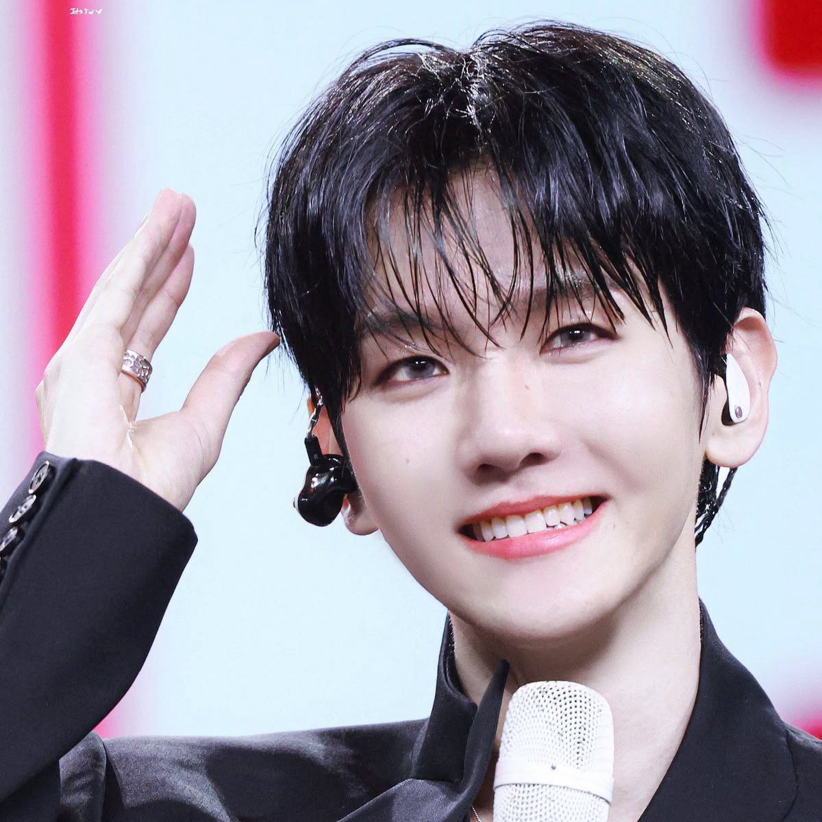 A moment captured by Baekhyun (EXO)'s fan