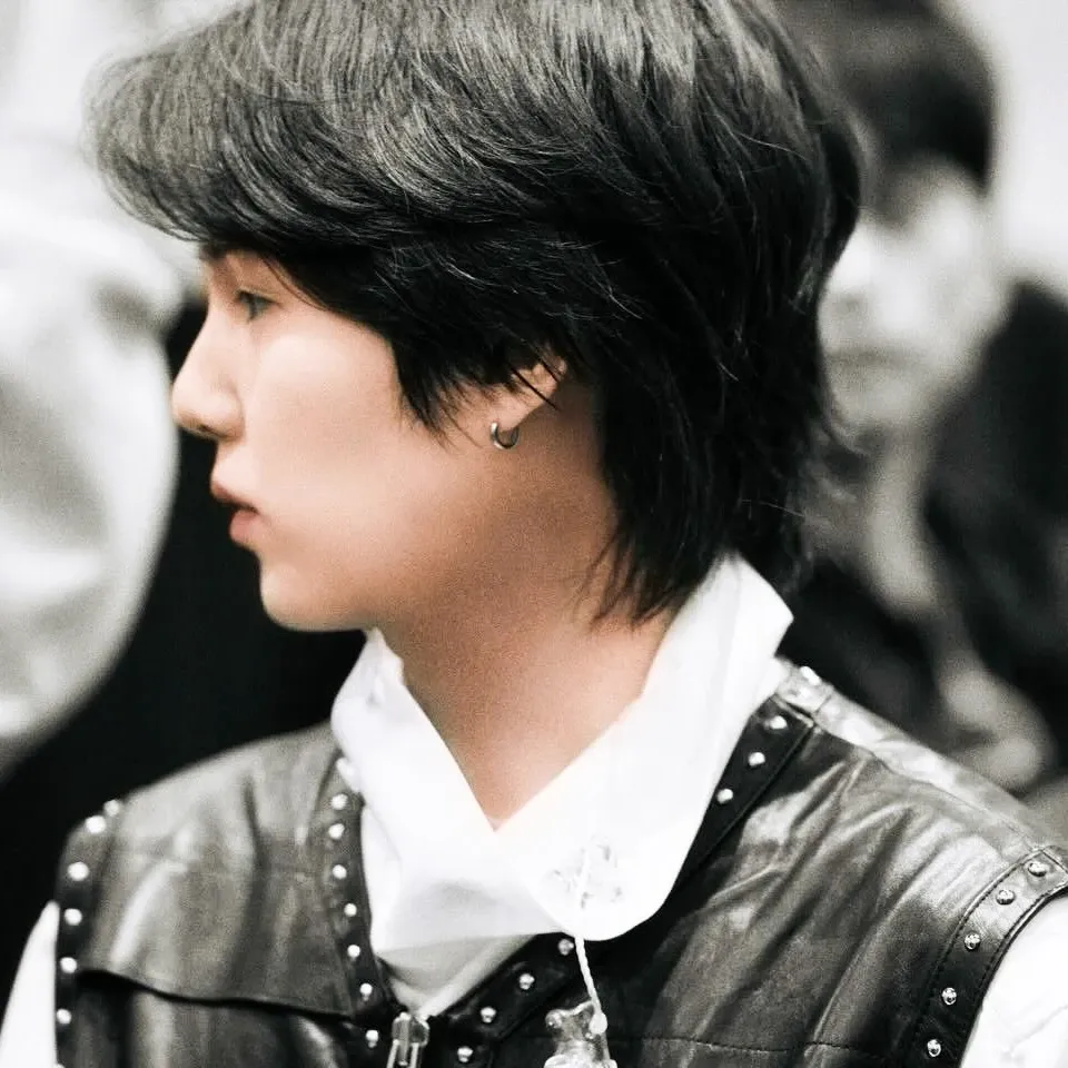 Foto terbaru SUGA (BTS)