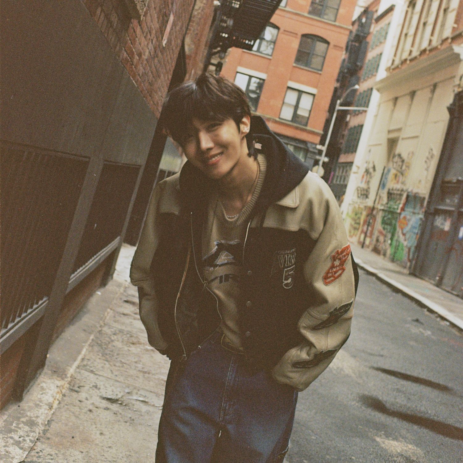 제이홉 (방탄소년단)의 최신 사진