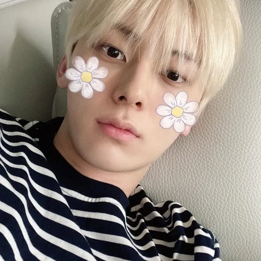 Behind-the-scenes cut of Hwang Minhyun