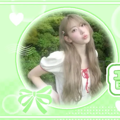 Latest photo of LE SSERAFIM