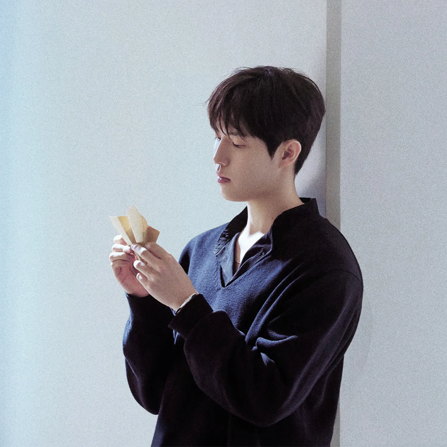 Potret di balik layar Kim Jaehwan