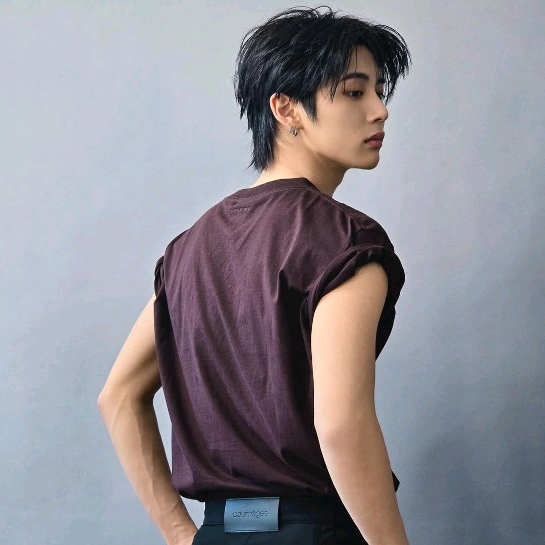 Latest photo of Taesan (BOYNEXTDOOR)