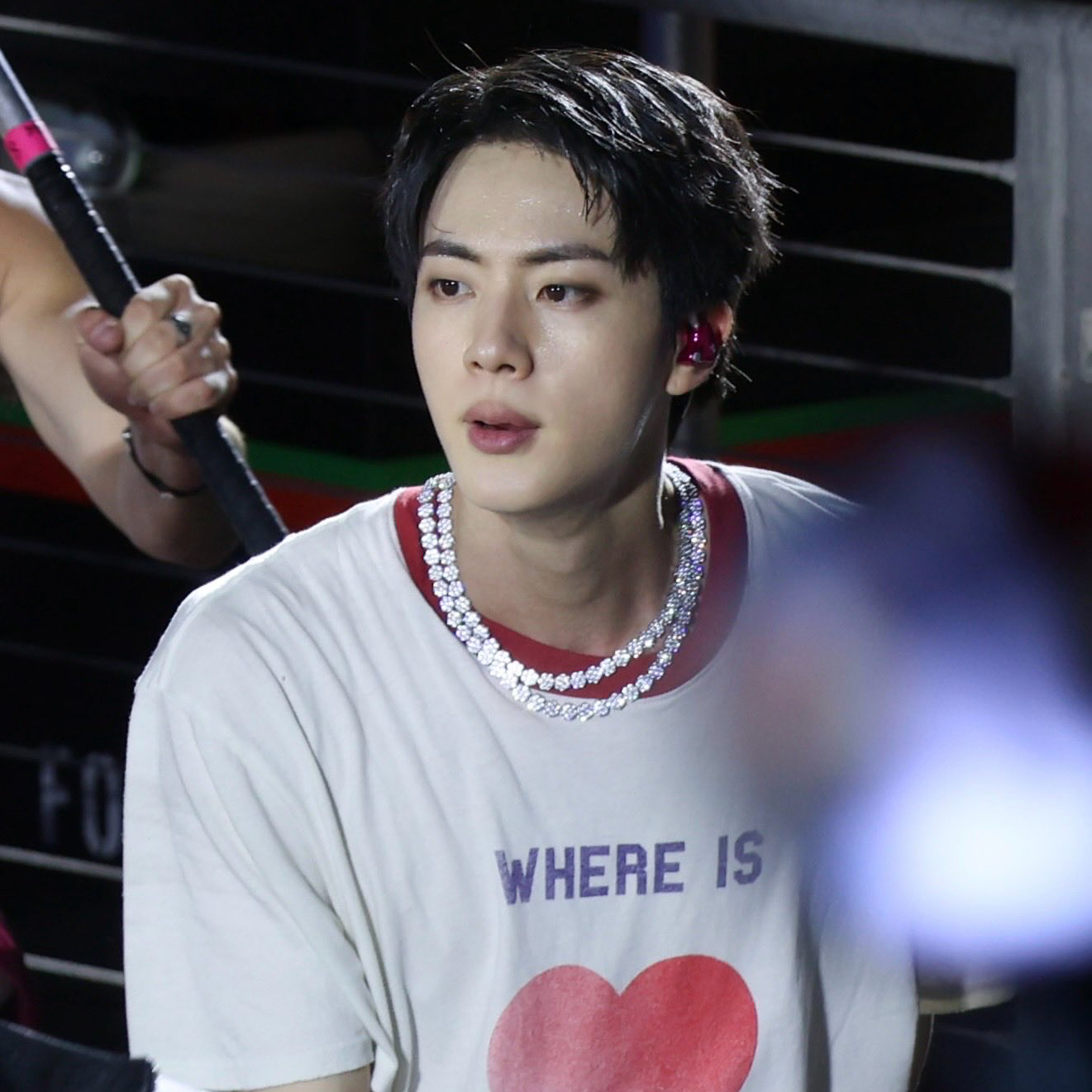 Momen yang diabadikan oleh penggemar Jin (BTS)