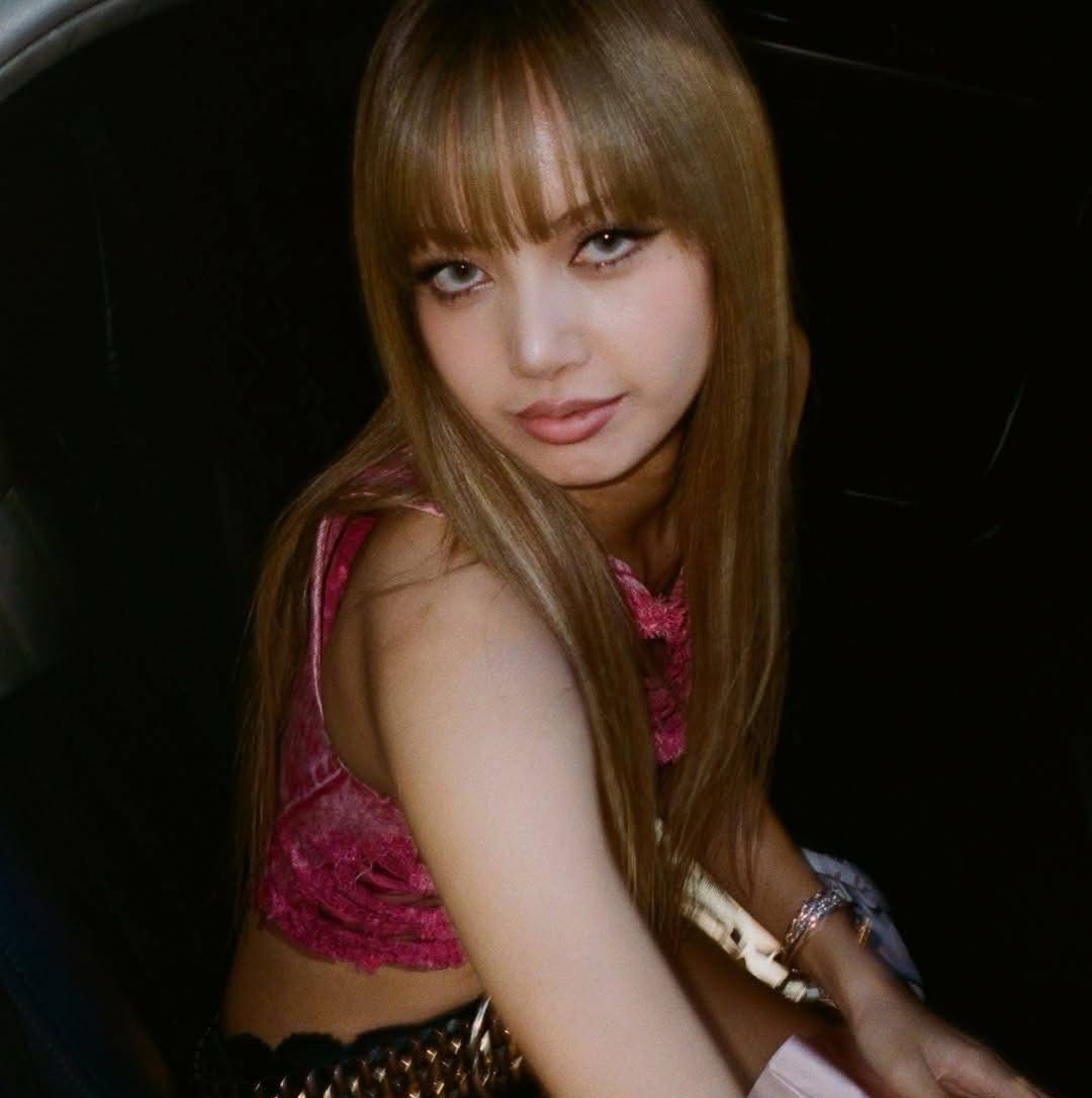 Lisa (BLACKPINK)粉絲拍下的瞬間