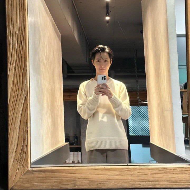 A moment captured by Renjun (NCT DREAM)'s fan