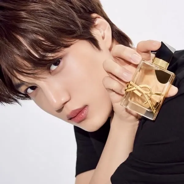 Kai (EXO)粉丝拍下的瞬间