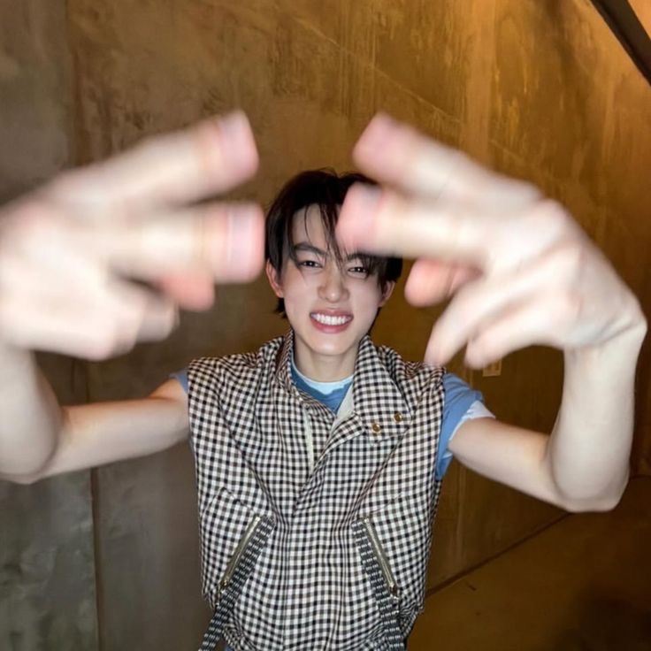 成贤 (CORTIS)的最新活动照片