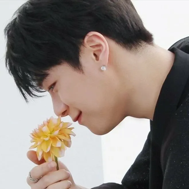 A moment captured by Moonbin (ASTRO)'s fan