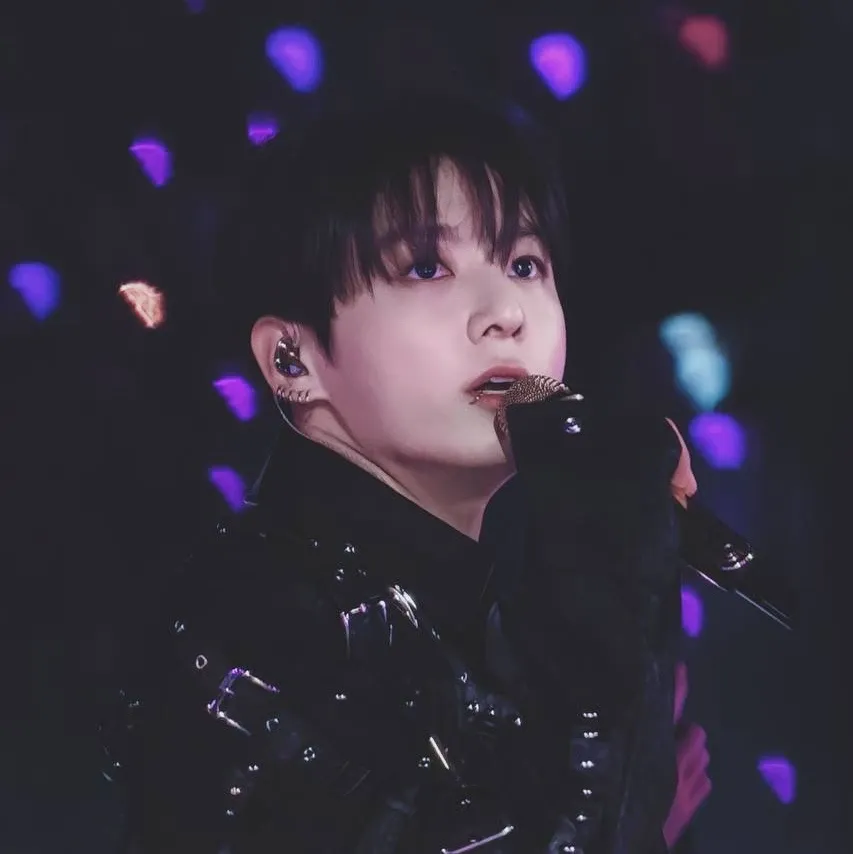 Latest photo of Jungkook (BTS)