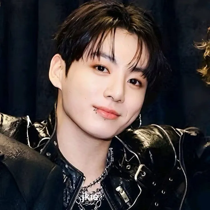 Latest photo of Jungkook (BTS)