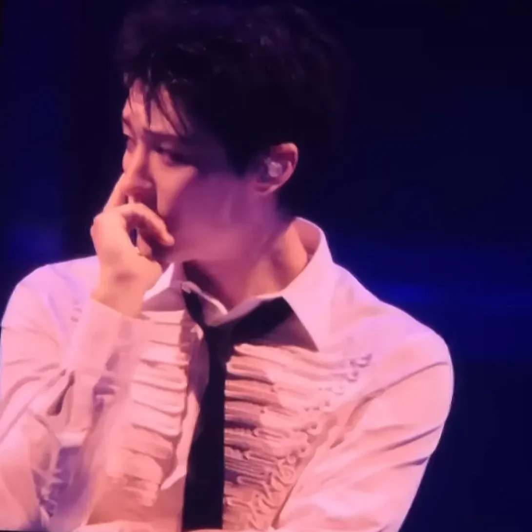 Behind-the-scenes cut of WOODZ