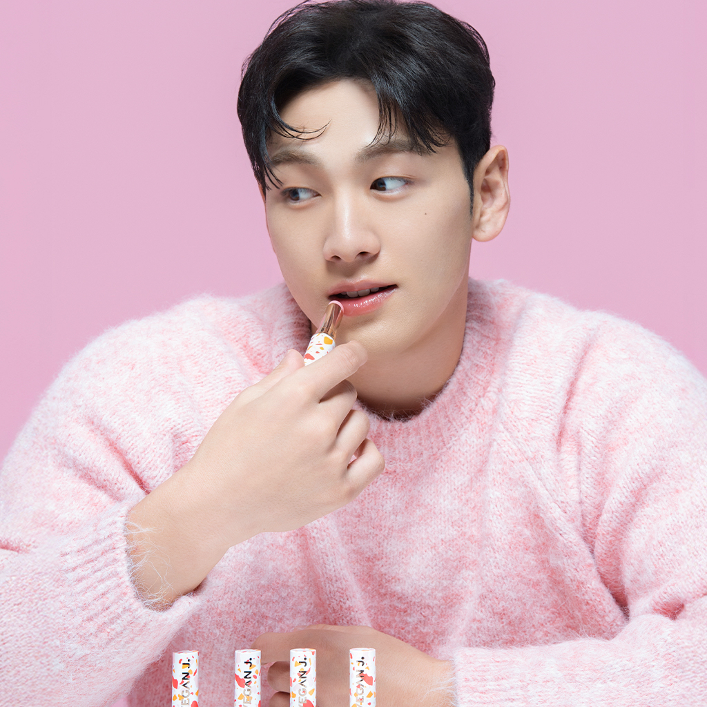 A moment captured by Baekho's fan