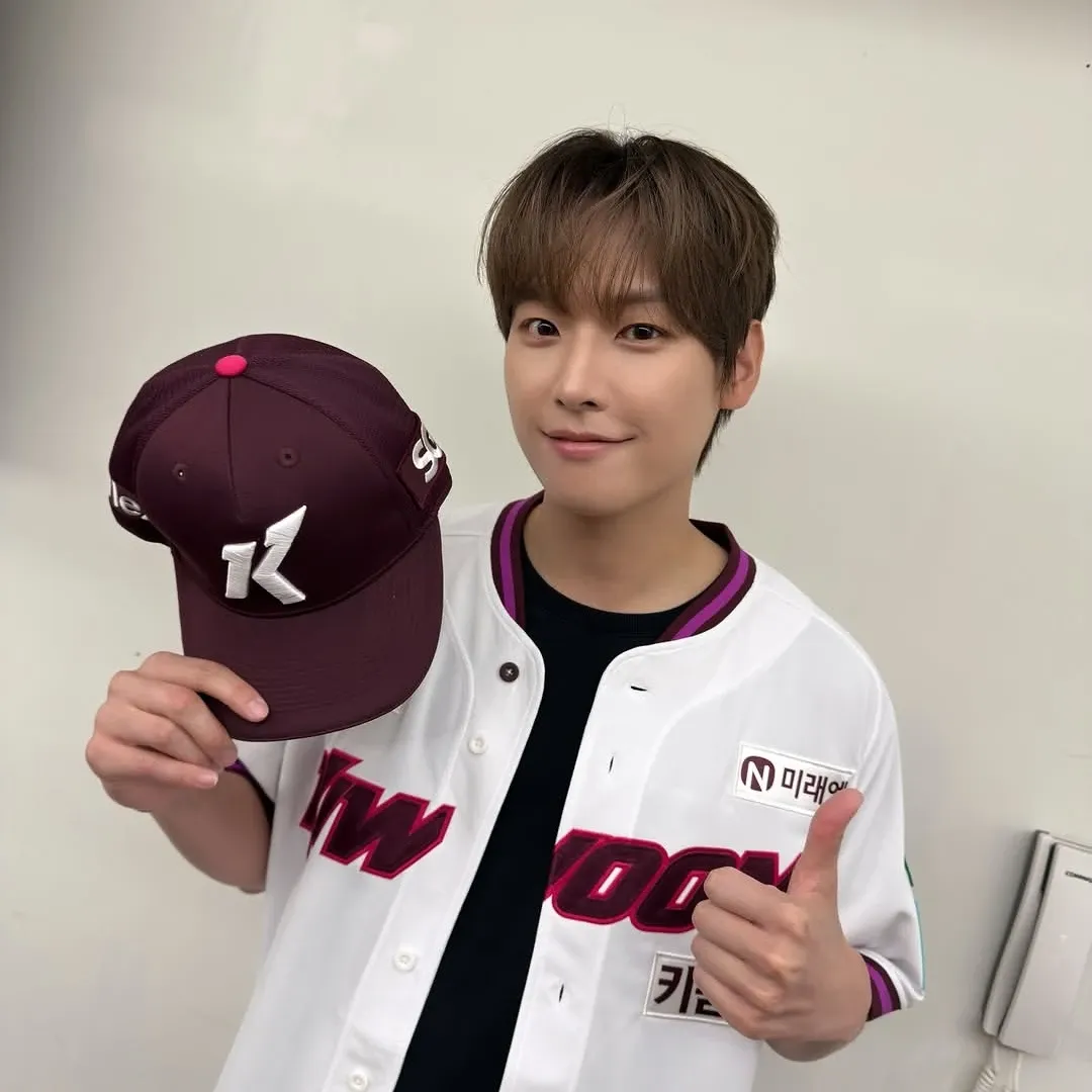 Latest photo of Inseong (SF9)
