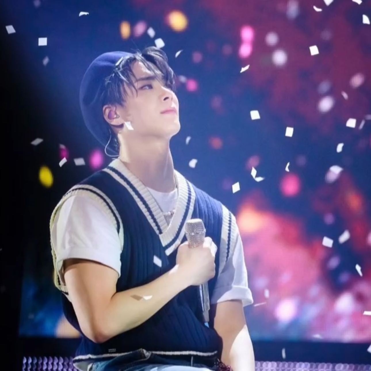 Behind-the-scenes cut of Moonbin (ASTRO)