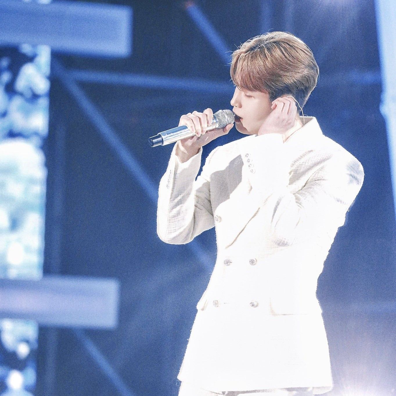 金在奂的最新照片