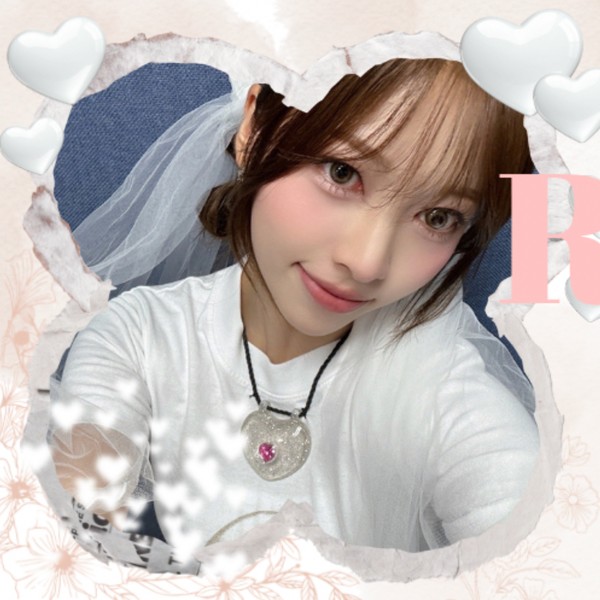 Signature photo of May (RESCENE) capturing their charm