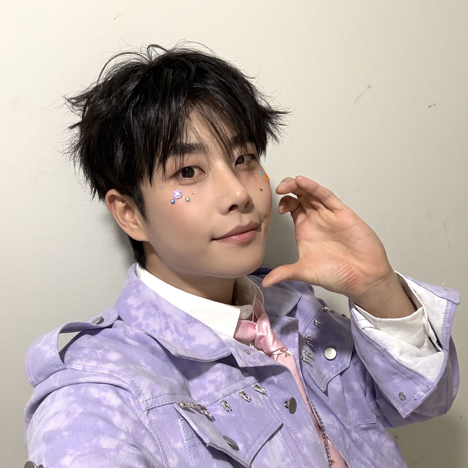 Behind-the-scenes cut of MJ (ASTRO)