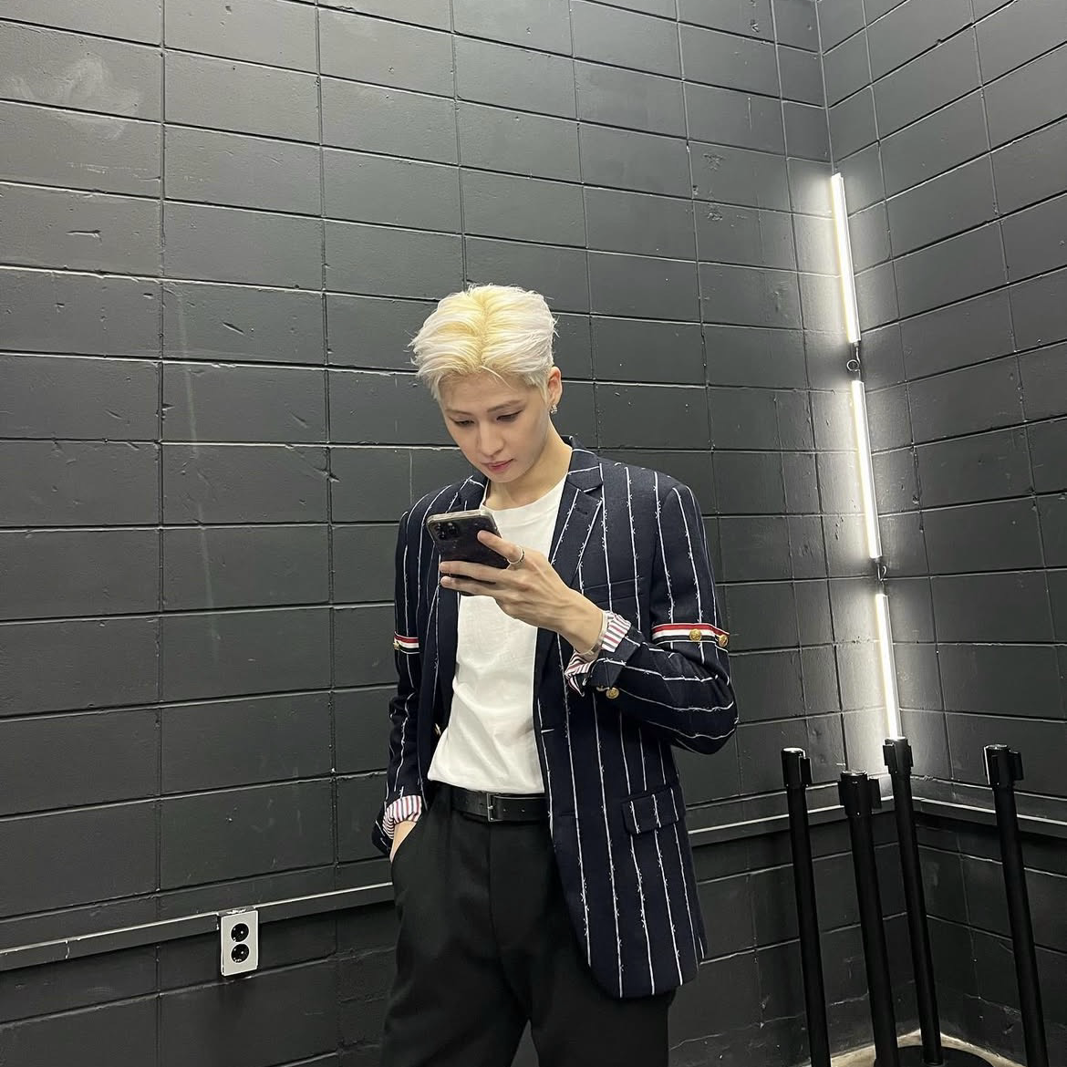 A moment captured by UP10TION's fan