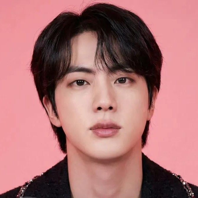 Momen yang diabadikan oleh penggemar Jin (BTS)