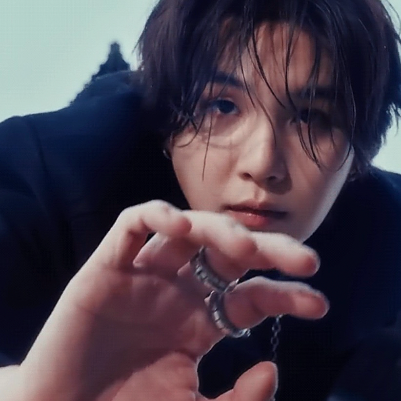 슈가 (방탄소년단) 최근 활동샷