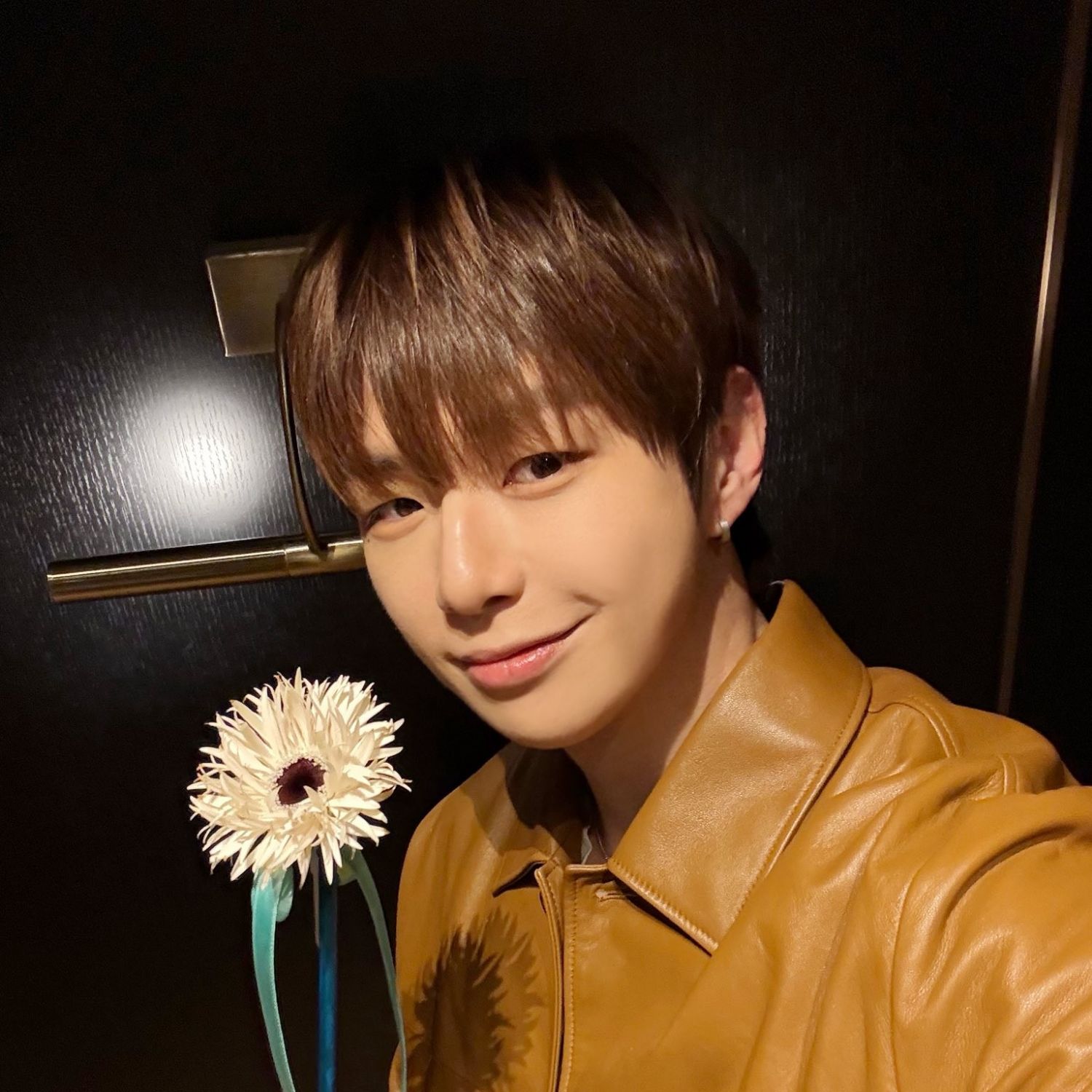 Behind-the-scenes cut of Kang Daniel