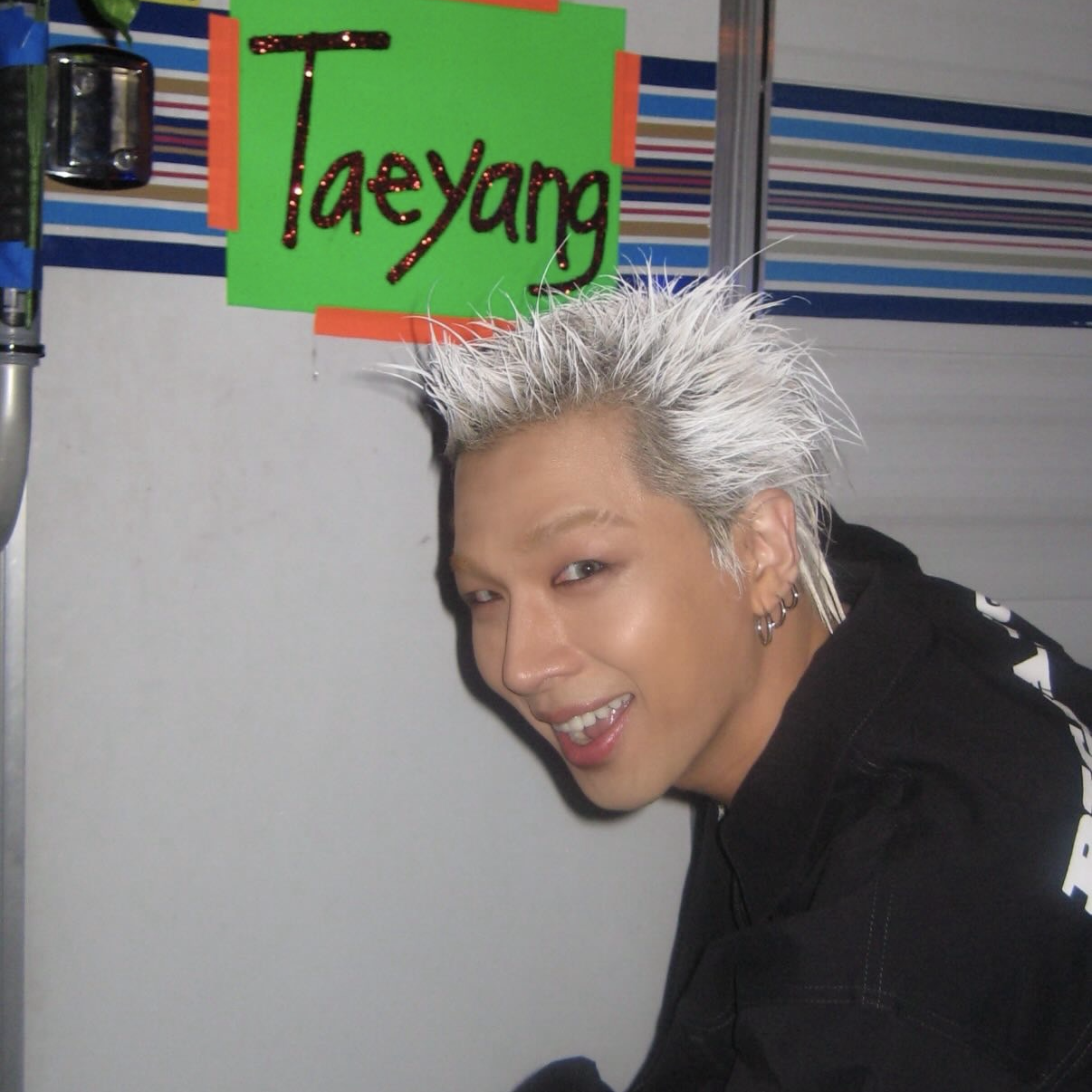 太阳 (BIGBANG)的最新照片