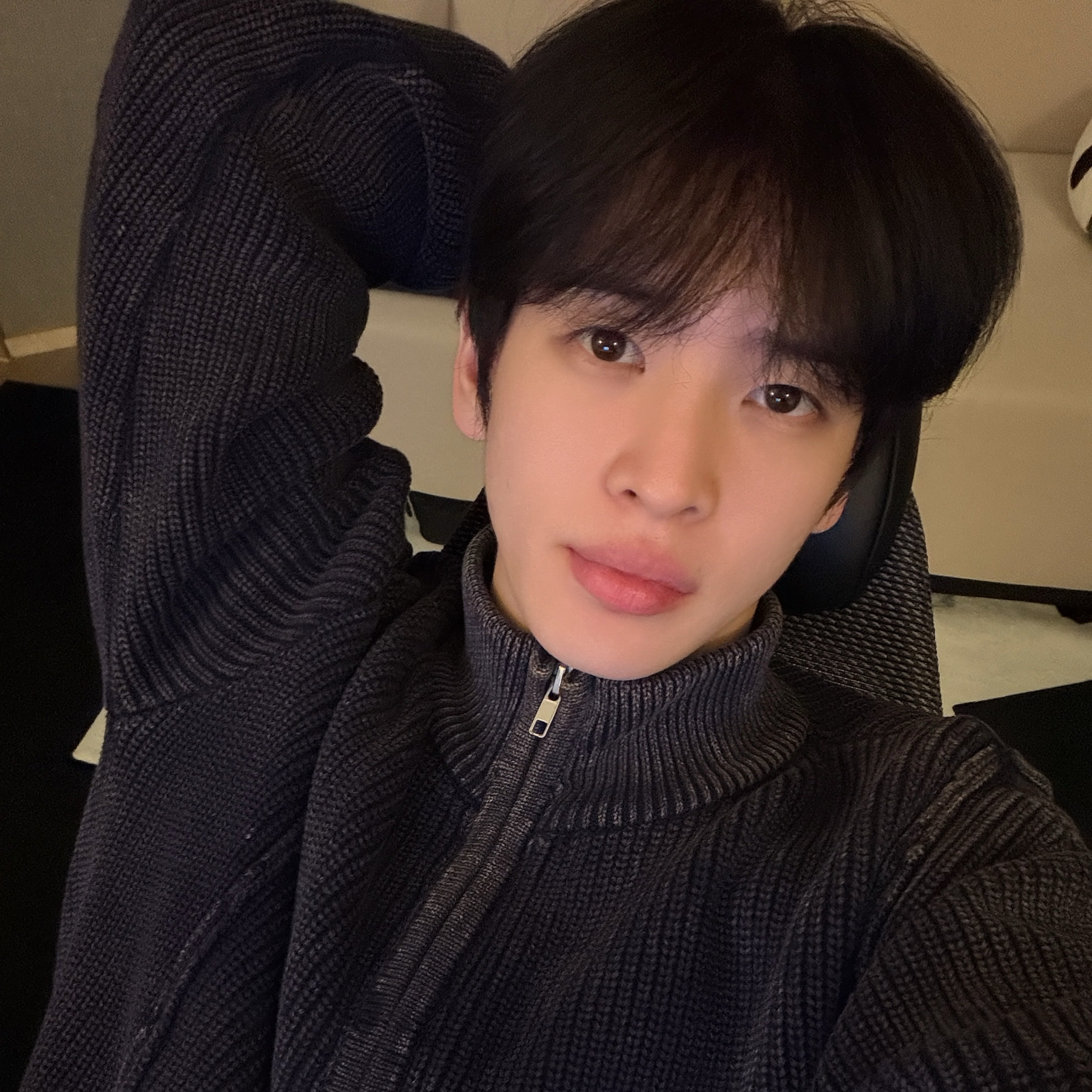 Recent activity shot of Allen (CRAVITY)