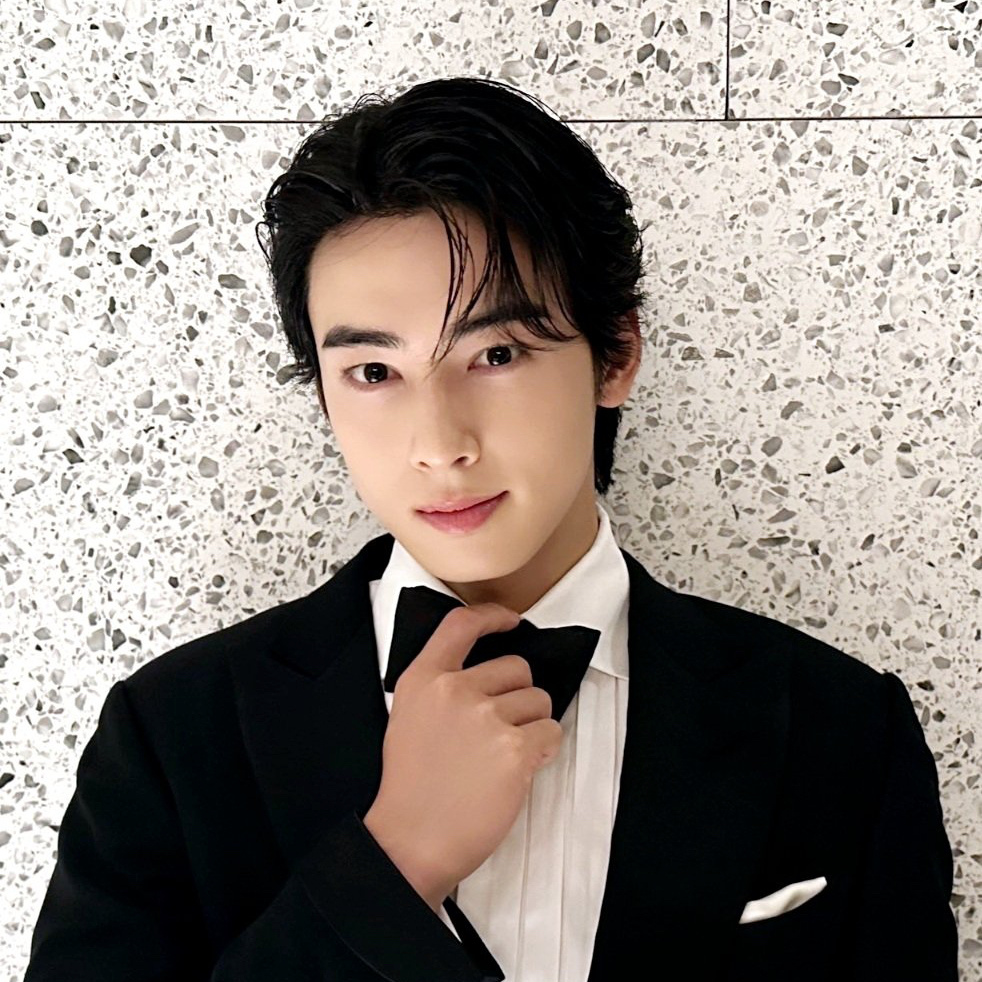 A moment captured by Eunwoo (ASTRO)'s fan