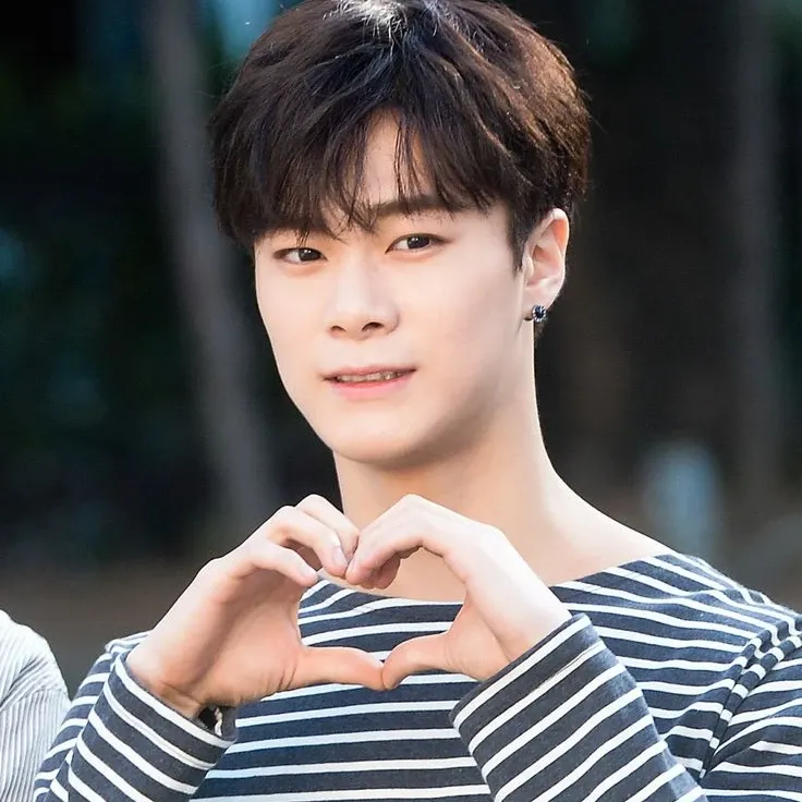 Latest photo of Moonbin (ASTRO)