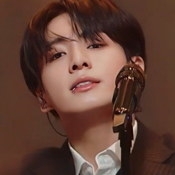 Momen yang diabadikan oleh penggemar Jungkook (BTS)