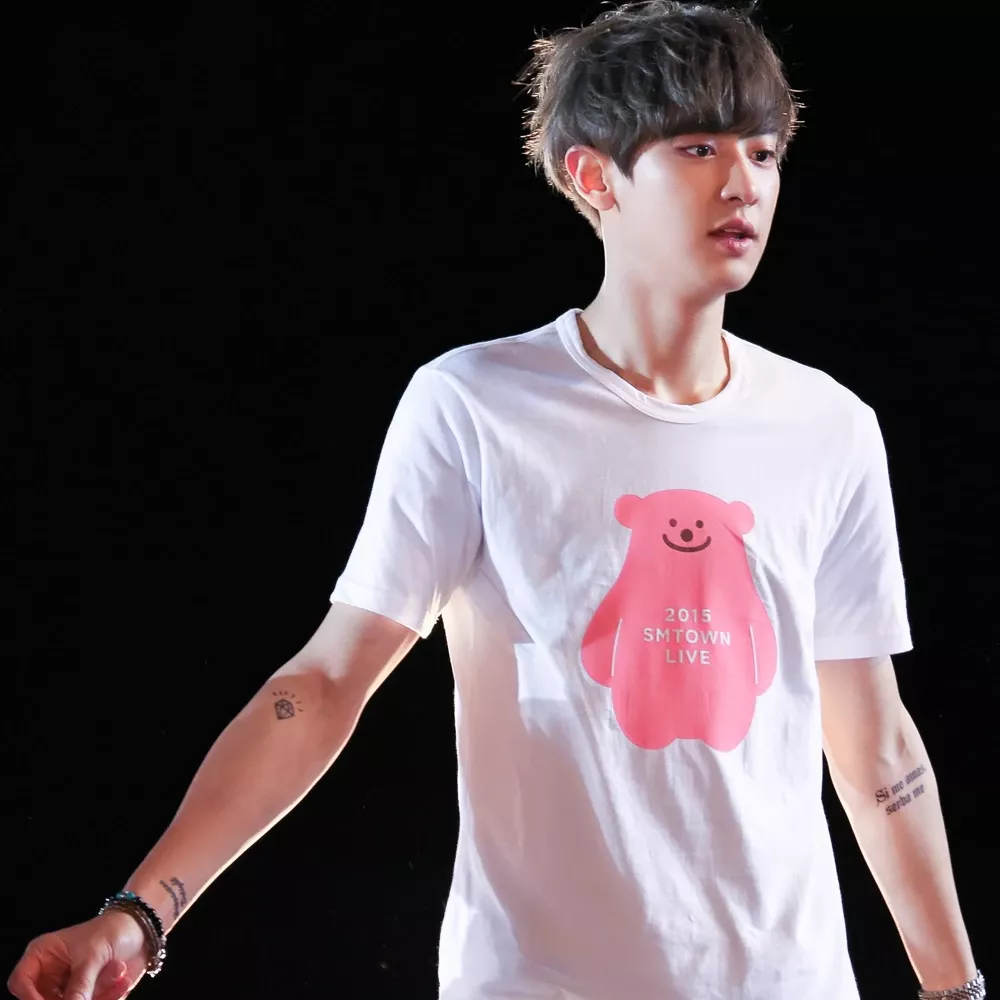 Foto terbaru Chanyeol (EXO)