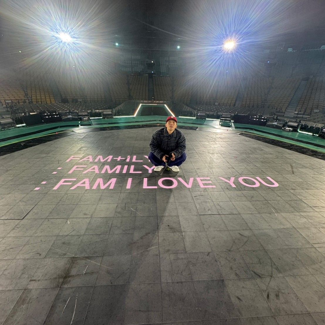 Behind-the-scenes cut of G-DRAGON (BIGBANG)