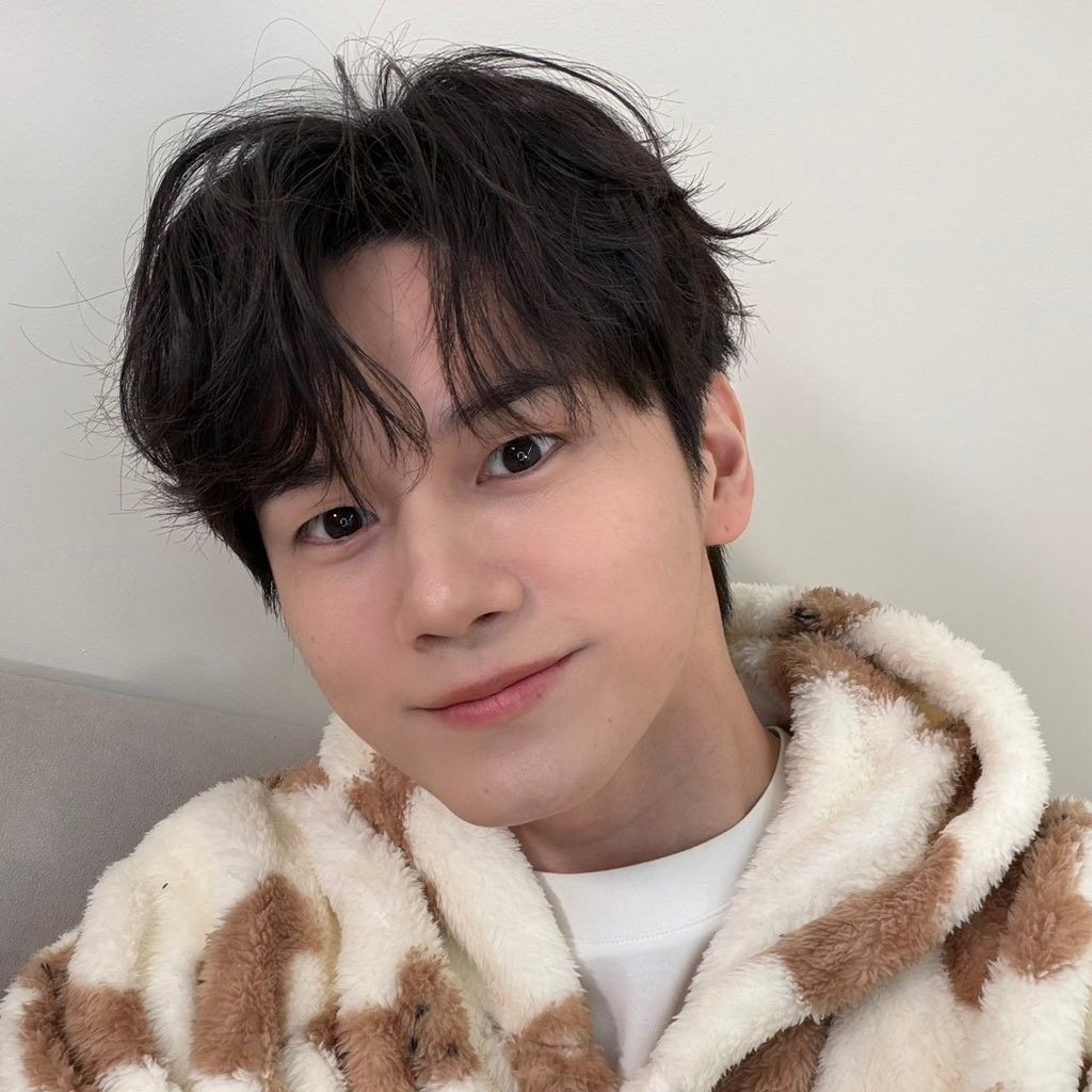 옹성우의 최신 사진